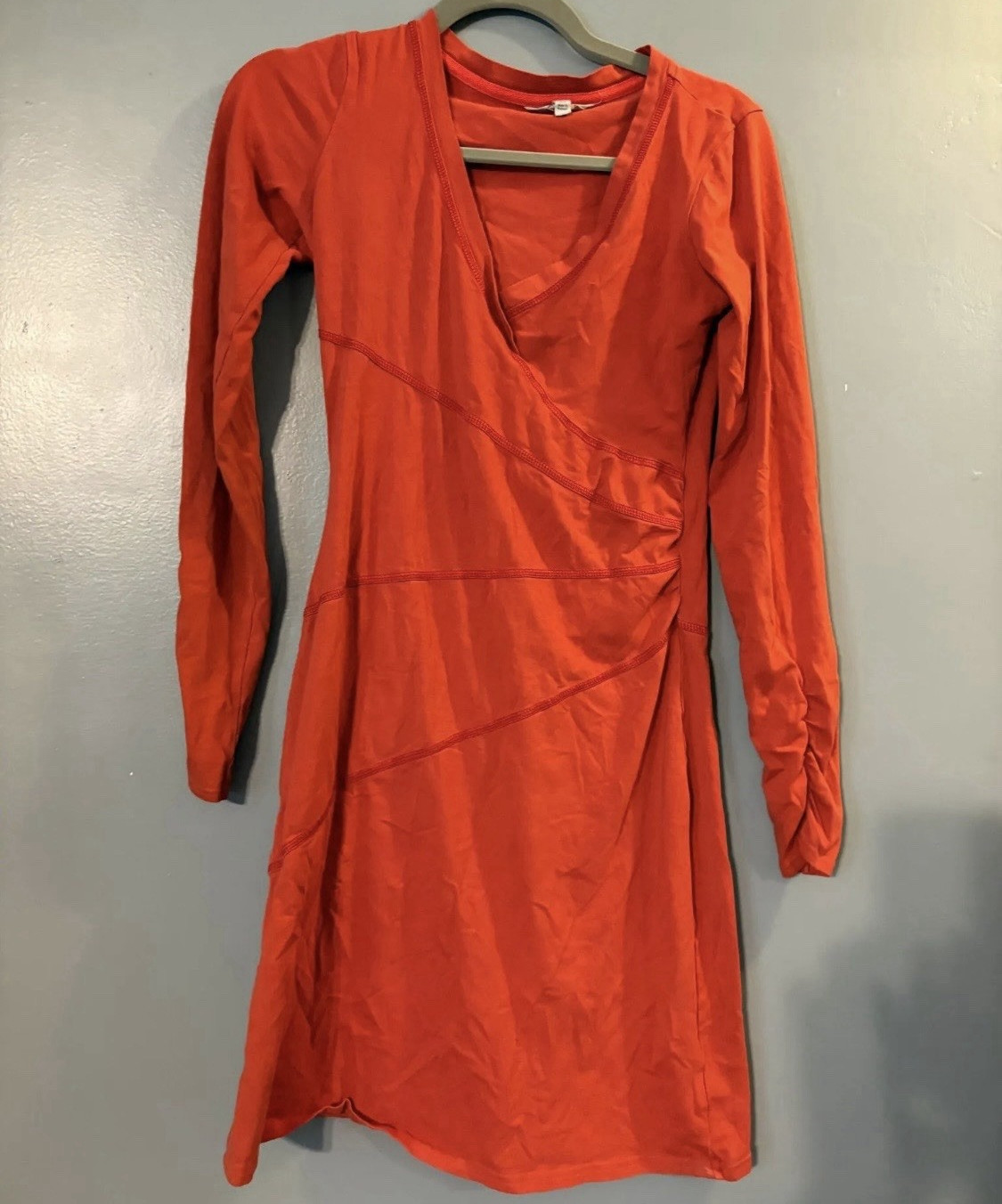 Athleta Women’s Orange Solid Ruched Wrap Dress V-Neck Long Sleeve Knee Length