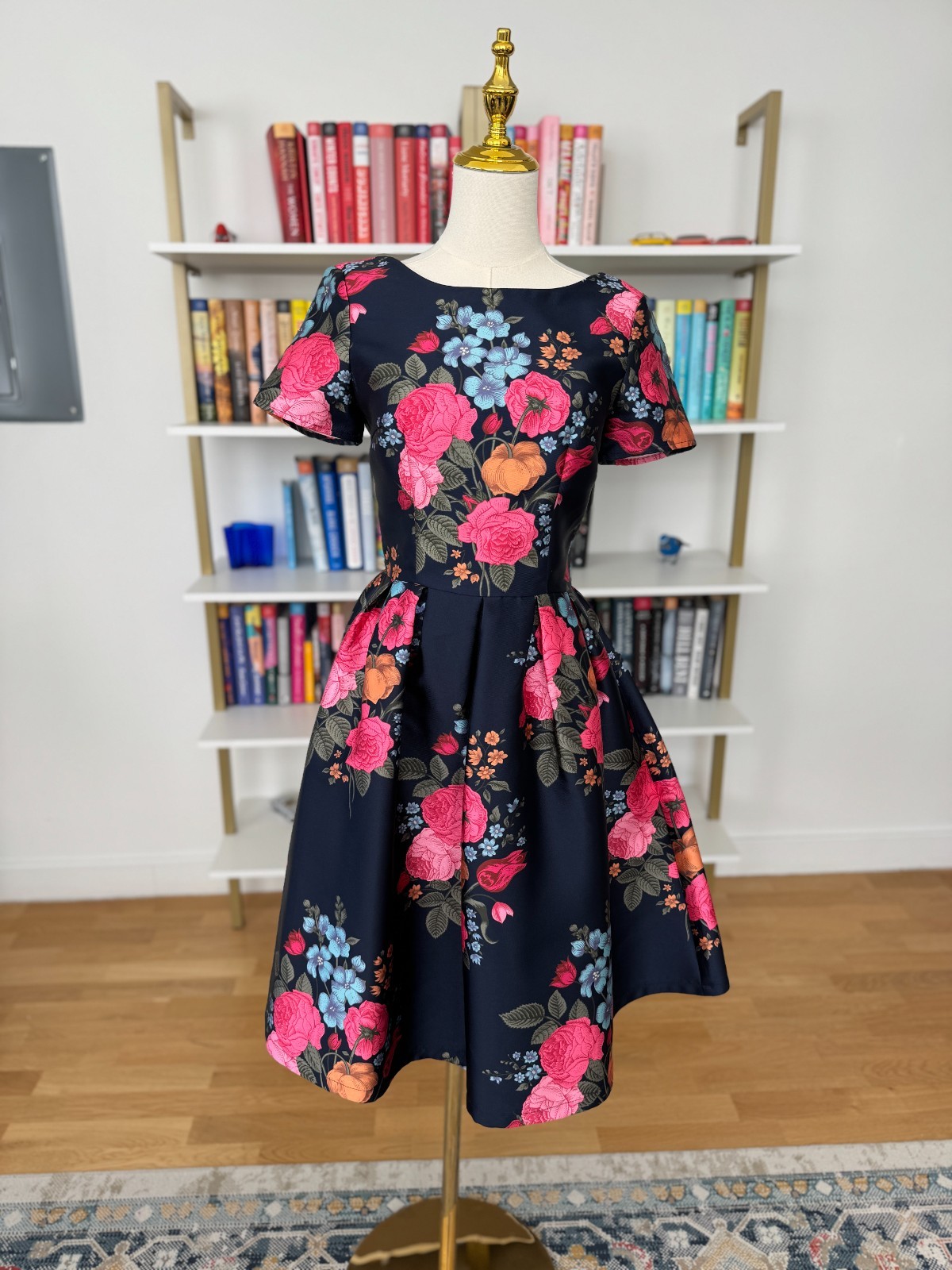 Chi Chi London Cocktail Dress BNWT! UK Size 6/US Size 2, Navy w Floral