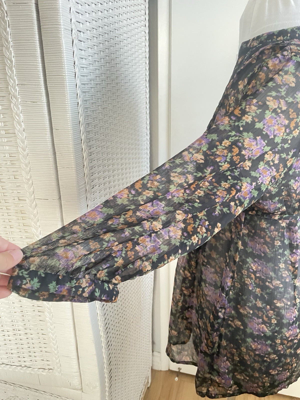 Buckle Daytrip Floral Sheer Tunic Mini Dress V-Neck 3/4 Sleeve