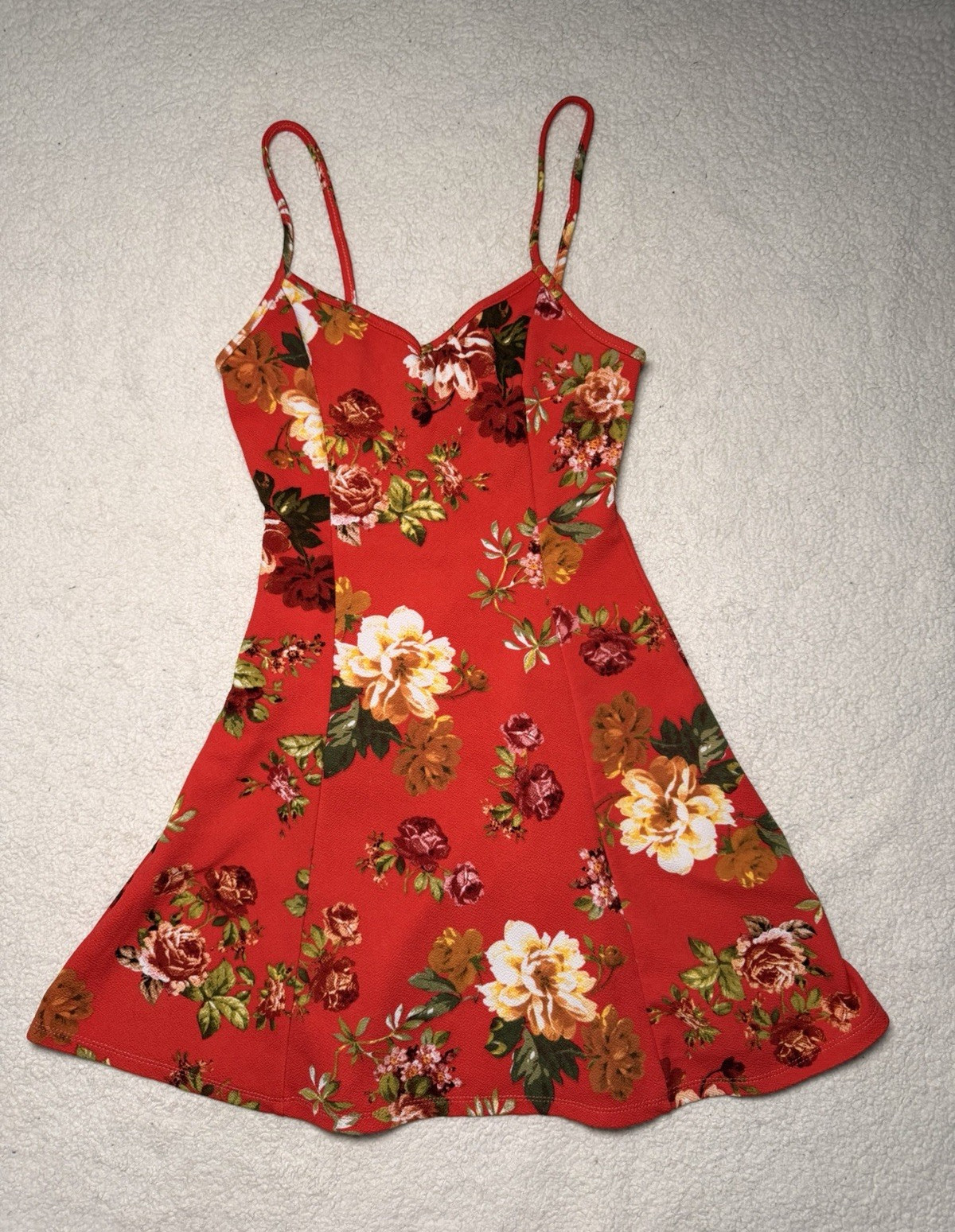 Ambiance Apparel M Red Floral V-Neck Strappy Sleeveless Fit & Flare Dress