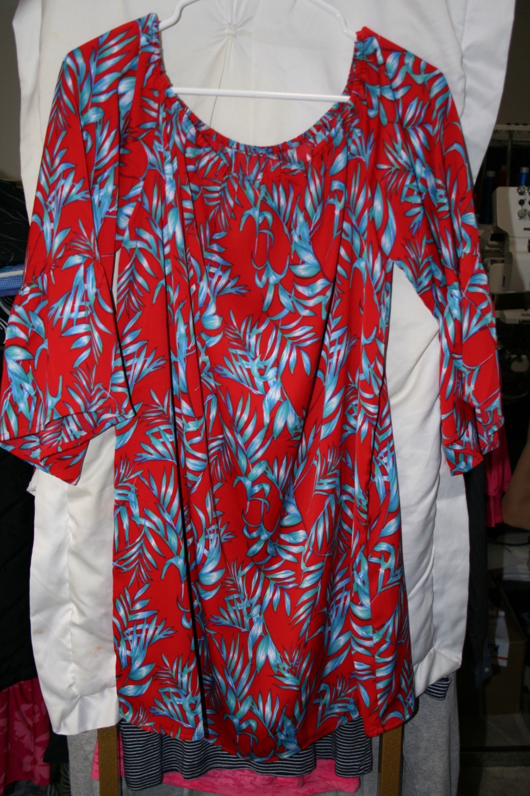 Caroline Hill Ladies off the shoulder dress
