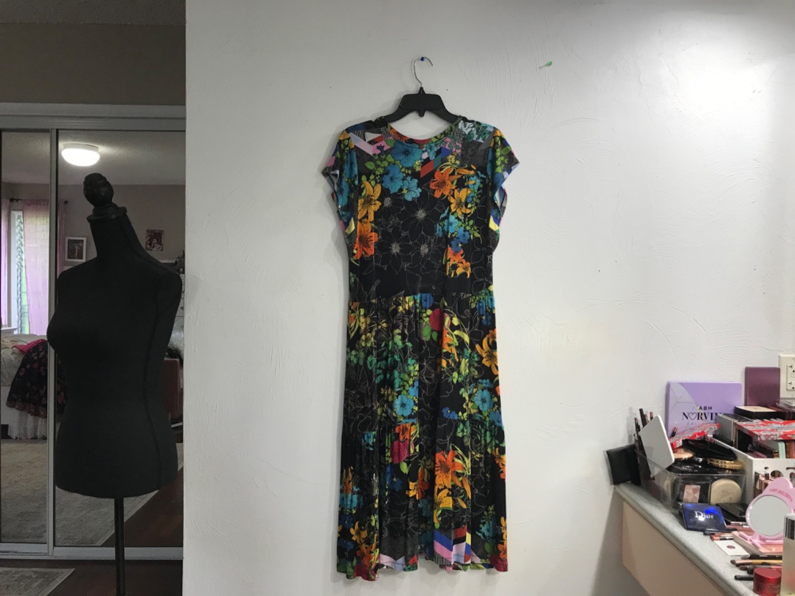 Johnny was nero sequence tiered tea length dress size M