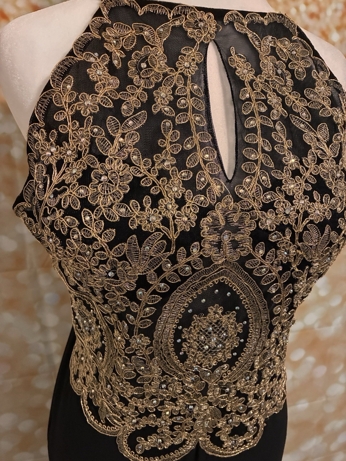 👗Elegant Black And Gold Dress Perfect For Any Occasion