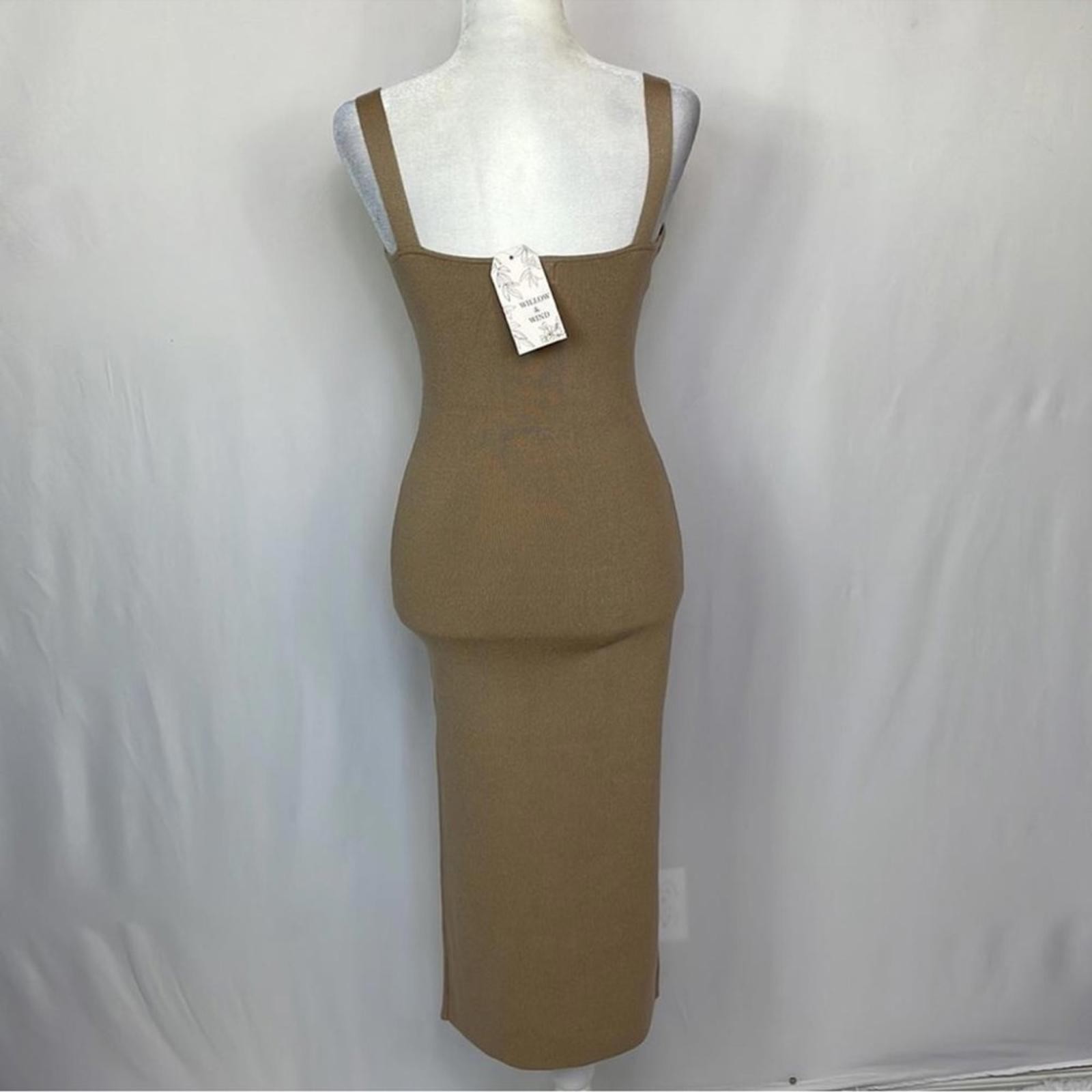 Willow & Wind Tan Knit Midi Dress M Sleeveless Bodycon Slit NWT