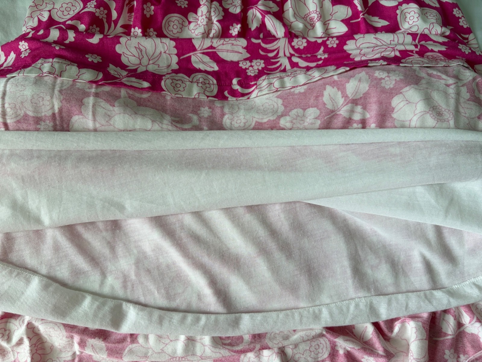 Boden Women’s Size US 4 Midi Pink/White Floral Jersey Dress Flutter Cap Sleeve