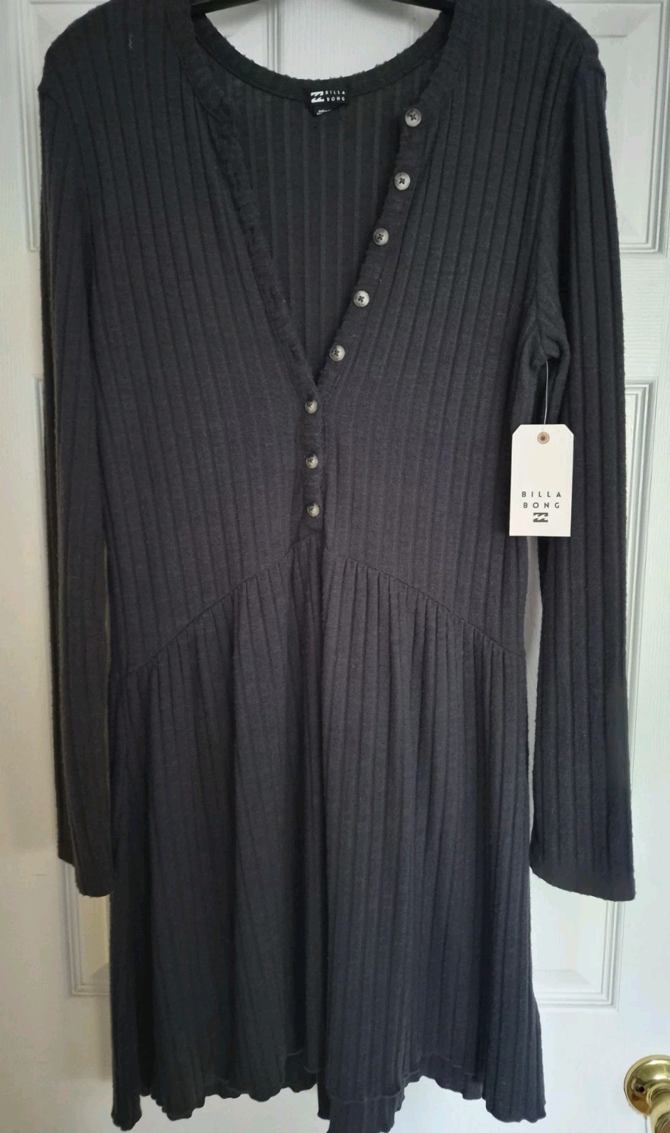 Billabong gray long sleeve babydoll sweater knit dress Size LARGE NWT $59.95