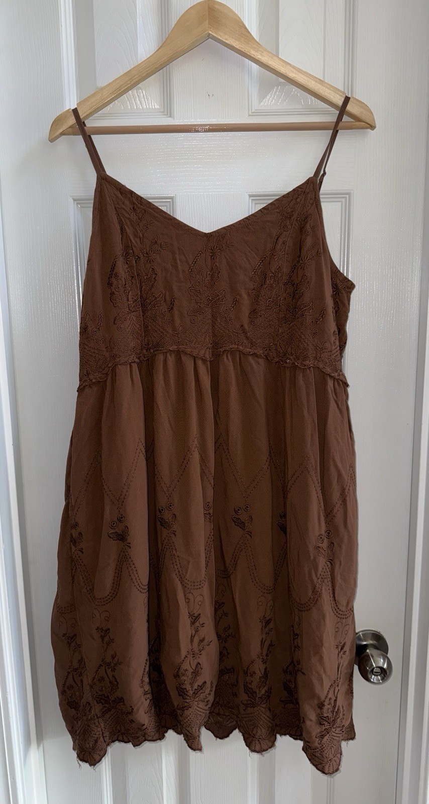 Cleo + Wolf Brina Boho Embroidered Mini Dress Scalloped Brown L Countrycore Chic