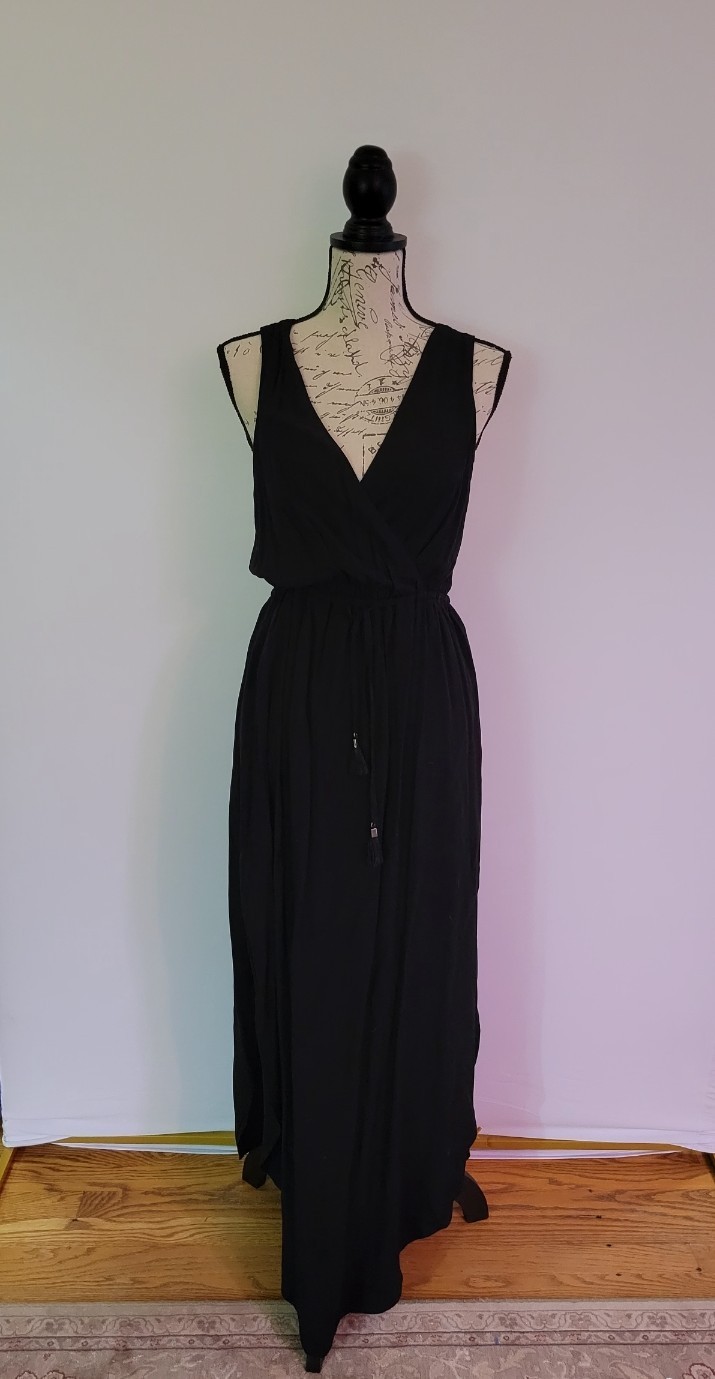 L Space Classic Black Sleeveless Maxi Dress – V-Neck NWT Size M