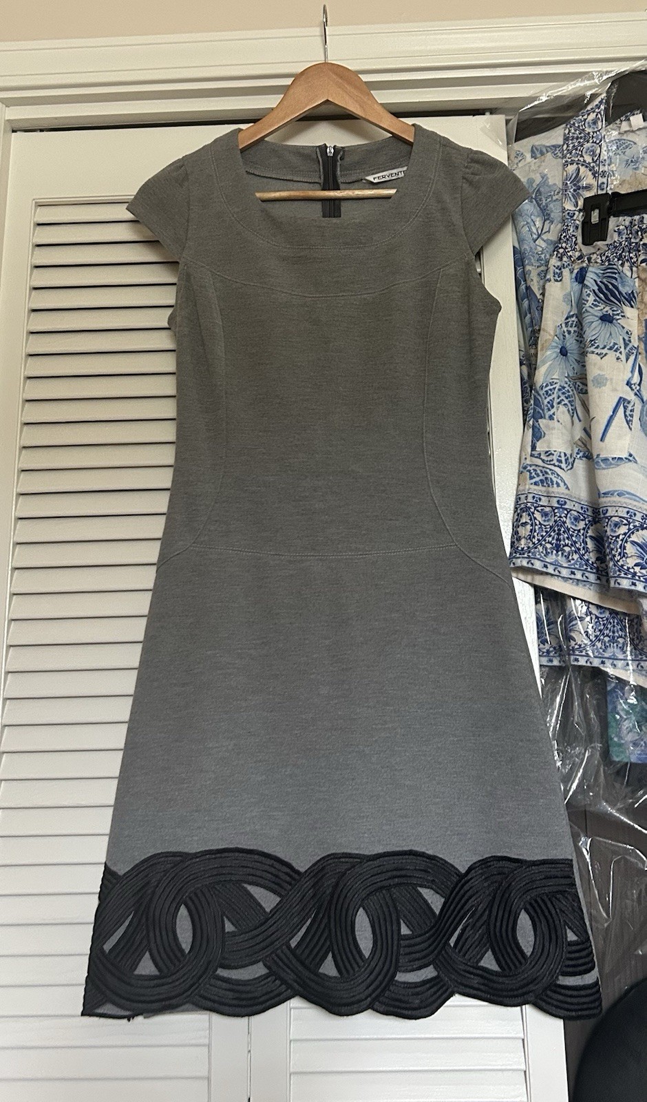 Sheath Scoop Neck Cap Sleeve Knit Stretch Dress Size S/M