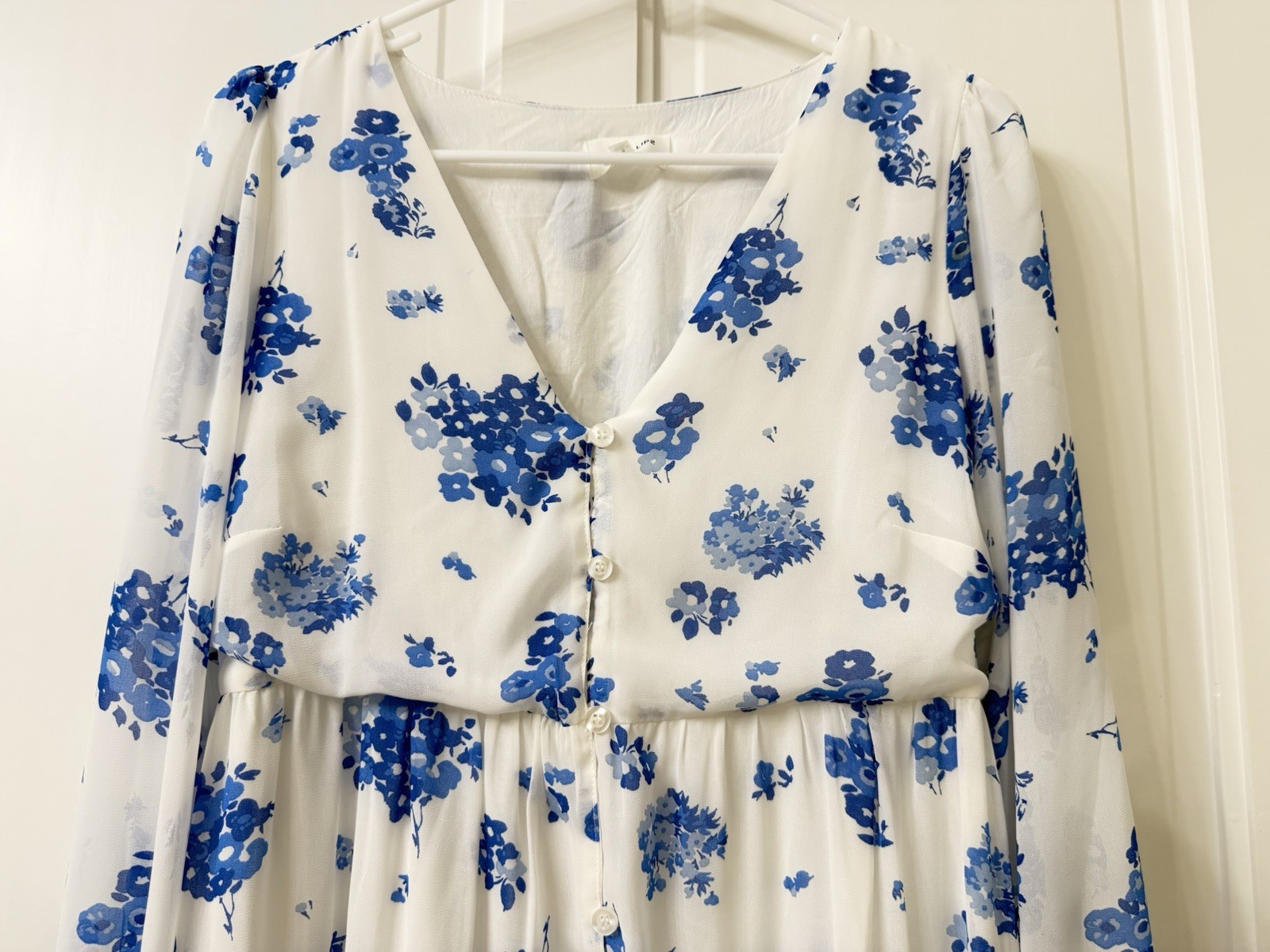 Sugarlips Blue White Floral Kissa Tiered Maxi Dress Button Down Long Sleeve Sz S