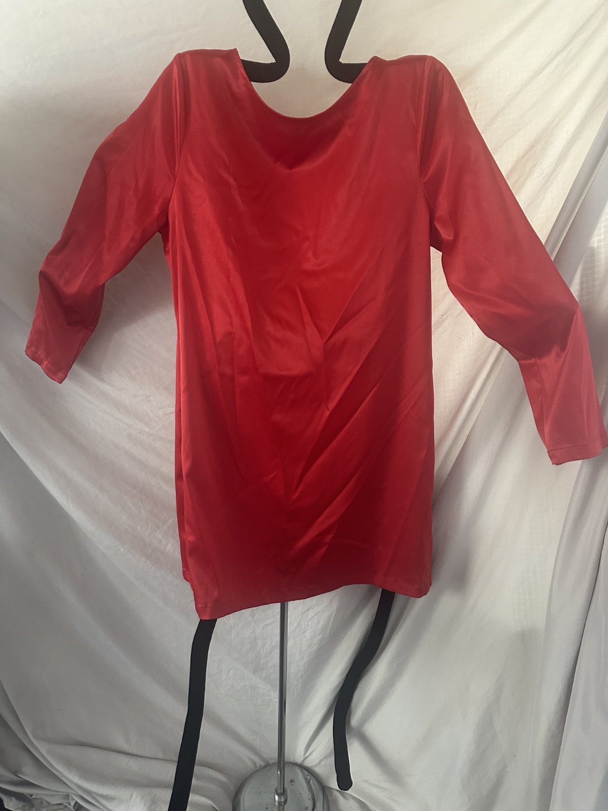Rebdolls Red Satin Off Shoulder Dress – 1X – Used