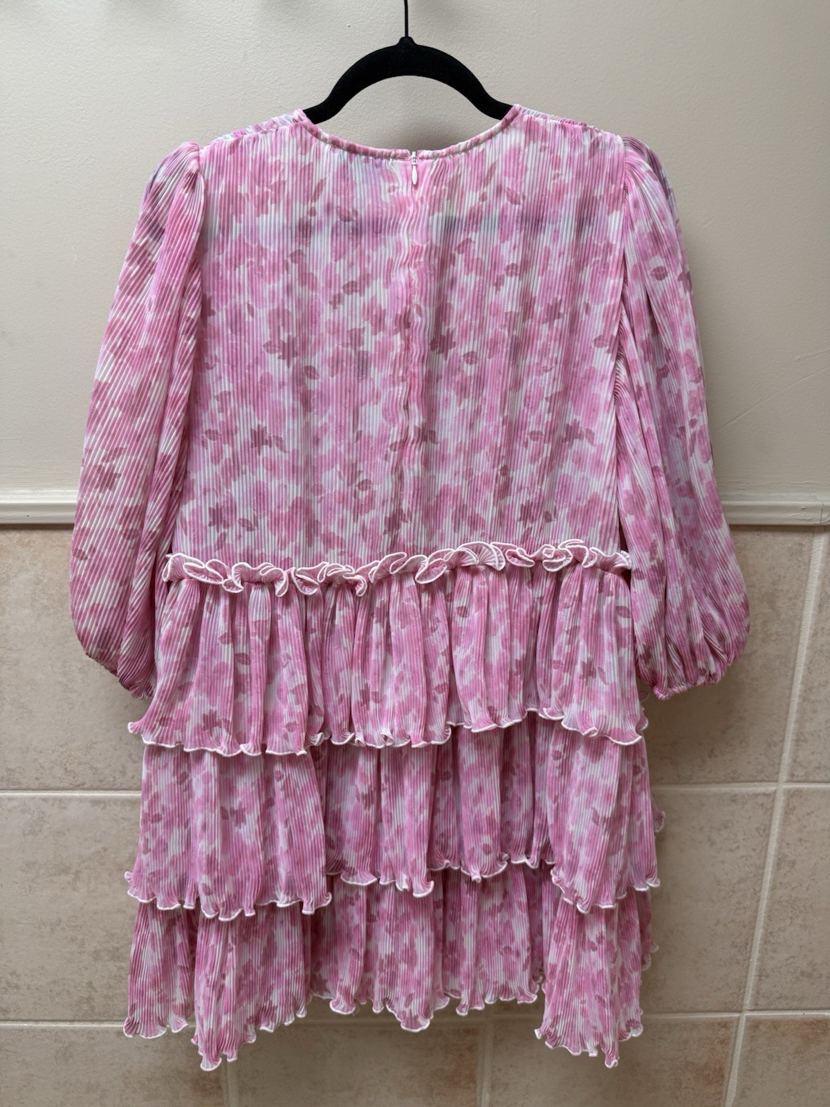 Ganni Pink Floral Plissé Georgette Tiered Mini Dress Sz 38 US 6 Medium
