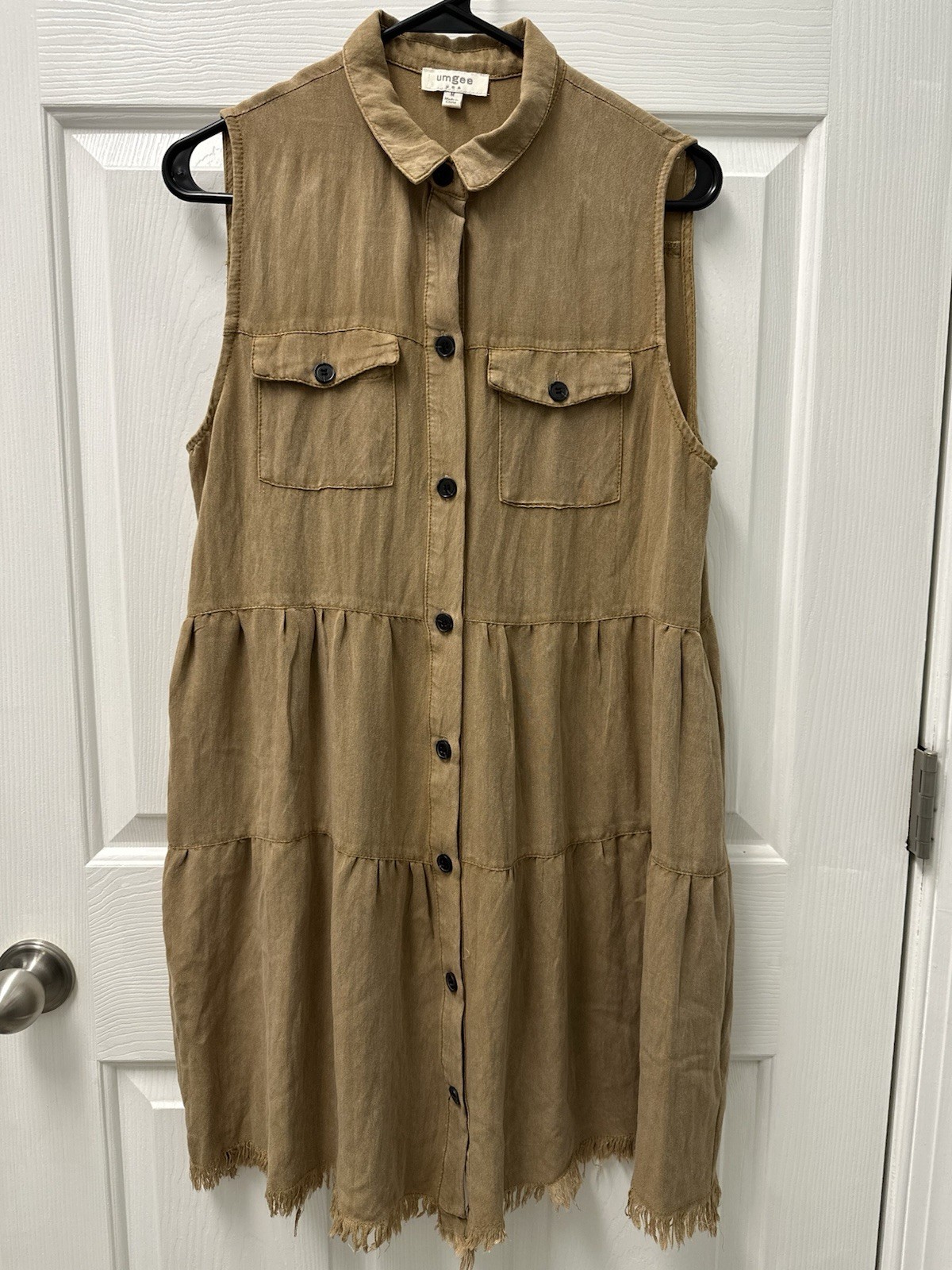 Umgee USA Button Front Frayed Hem Dress Distressed Front Pockets Medium READ