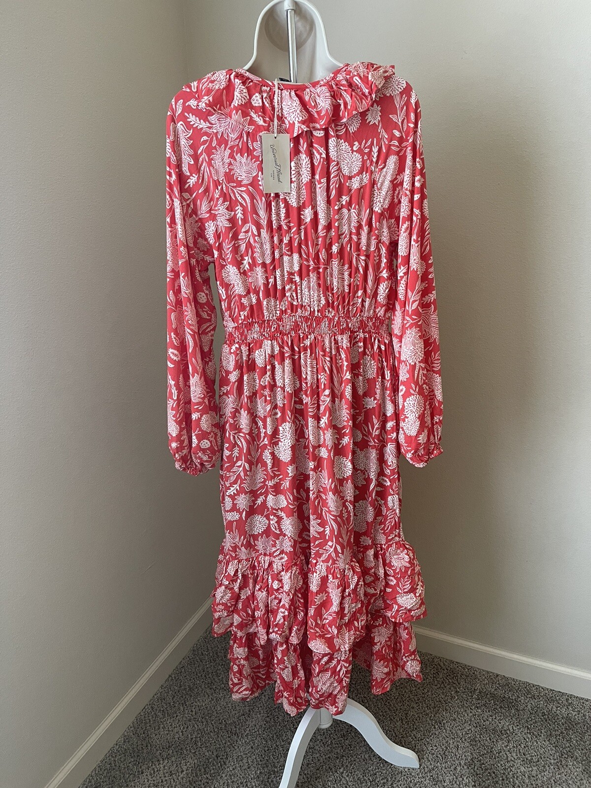 Universal Thread Women’s Red/White Floral V-Neck Long Sleeve Ruffeled Dress s S