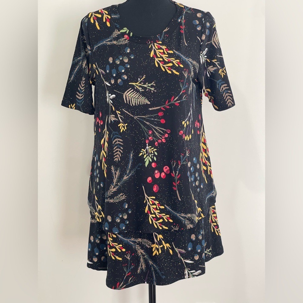 New Agnes & Dora S Half Sleeve Tiered Sprinkled Woodland Tunic w Stretch 771