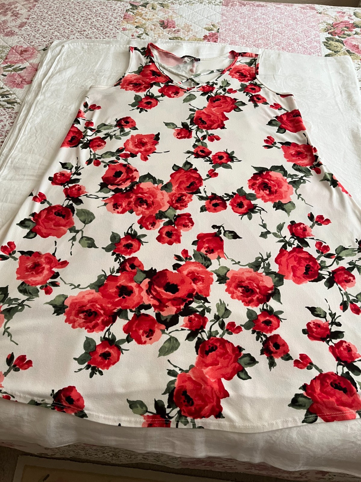 French Atmosphere 1X White Red Roses Sleeveless V-Neck SOFT Poly Knit Dress