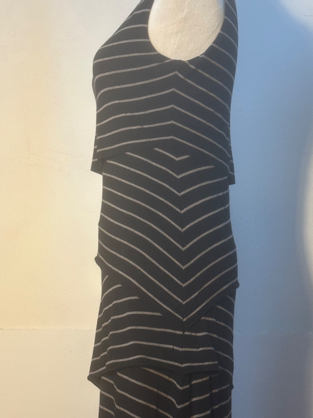 Comfy Bailey 44 Black & Tan Striped Bodycon Cocktail Dress – Rayon – USA – S/4-6
