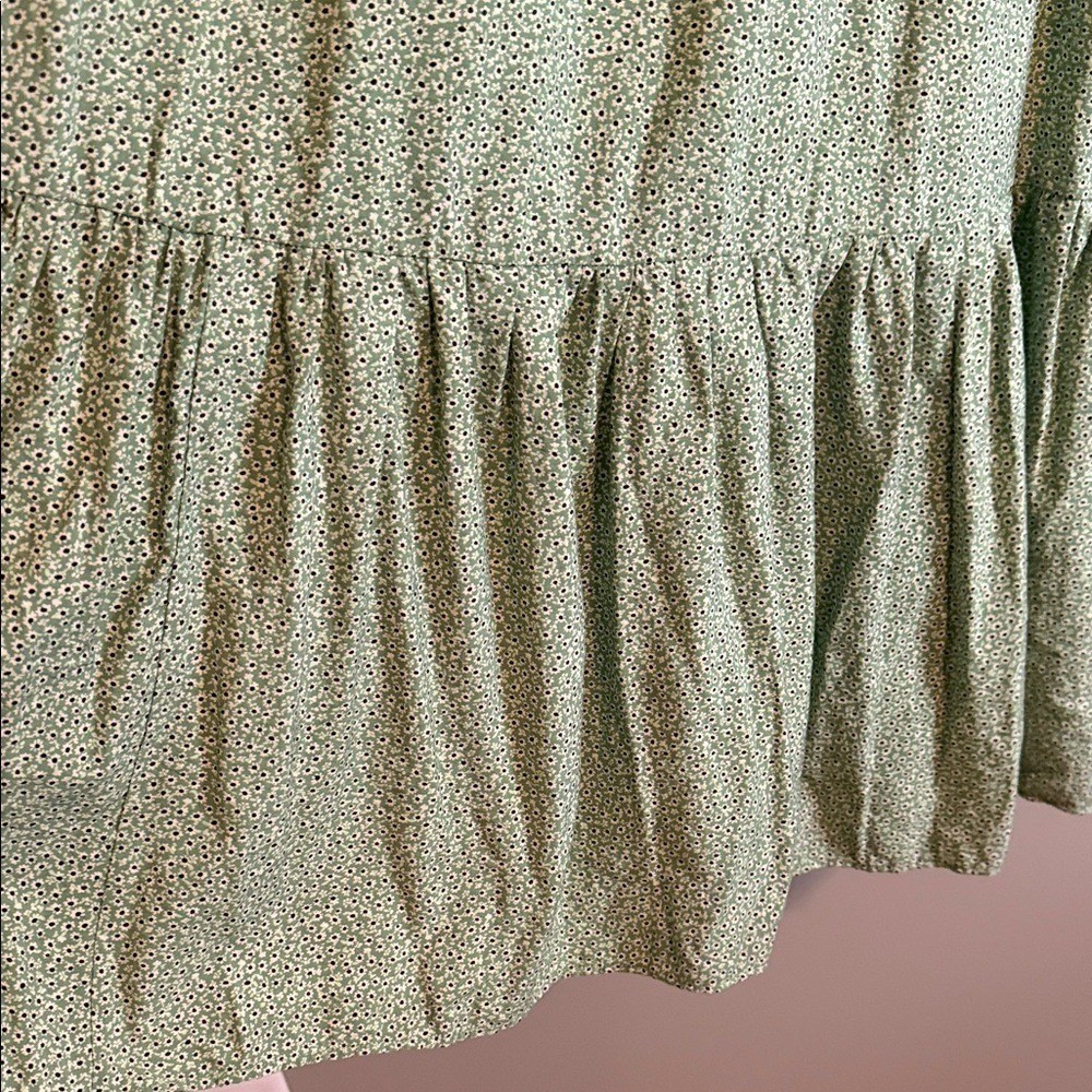 H&M Green Floral 3/4 length Raglan Balloon Sleeve M Cottagecore Prairie Feminine