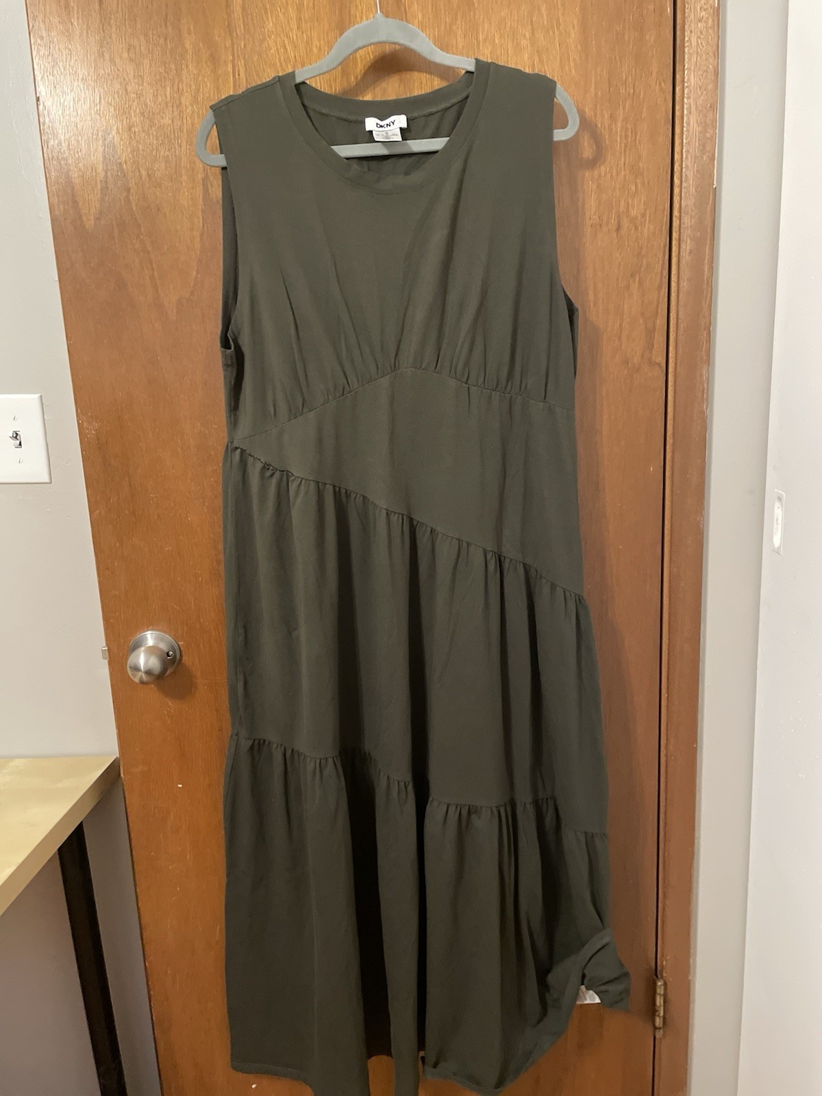 DKNY Dark Khaki Green Maxi Dress Tiered Flattering Sleeveless Stretch Size XL