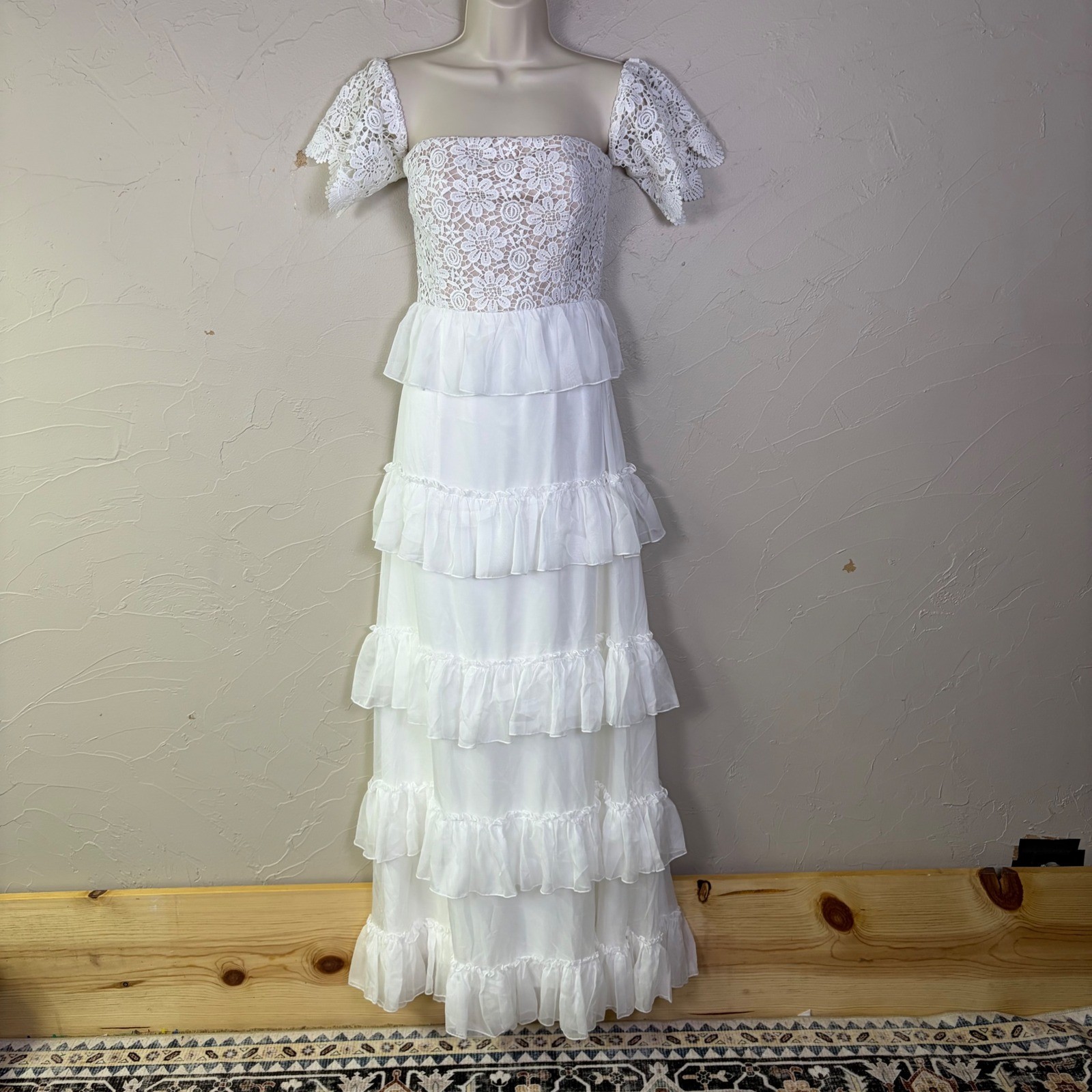 NEW Minuet White Lace Tiered Maxi Dress Womens Large Off Shoulder Boho Bridal