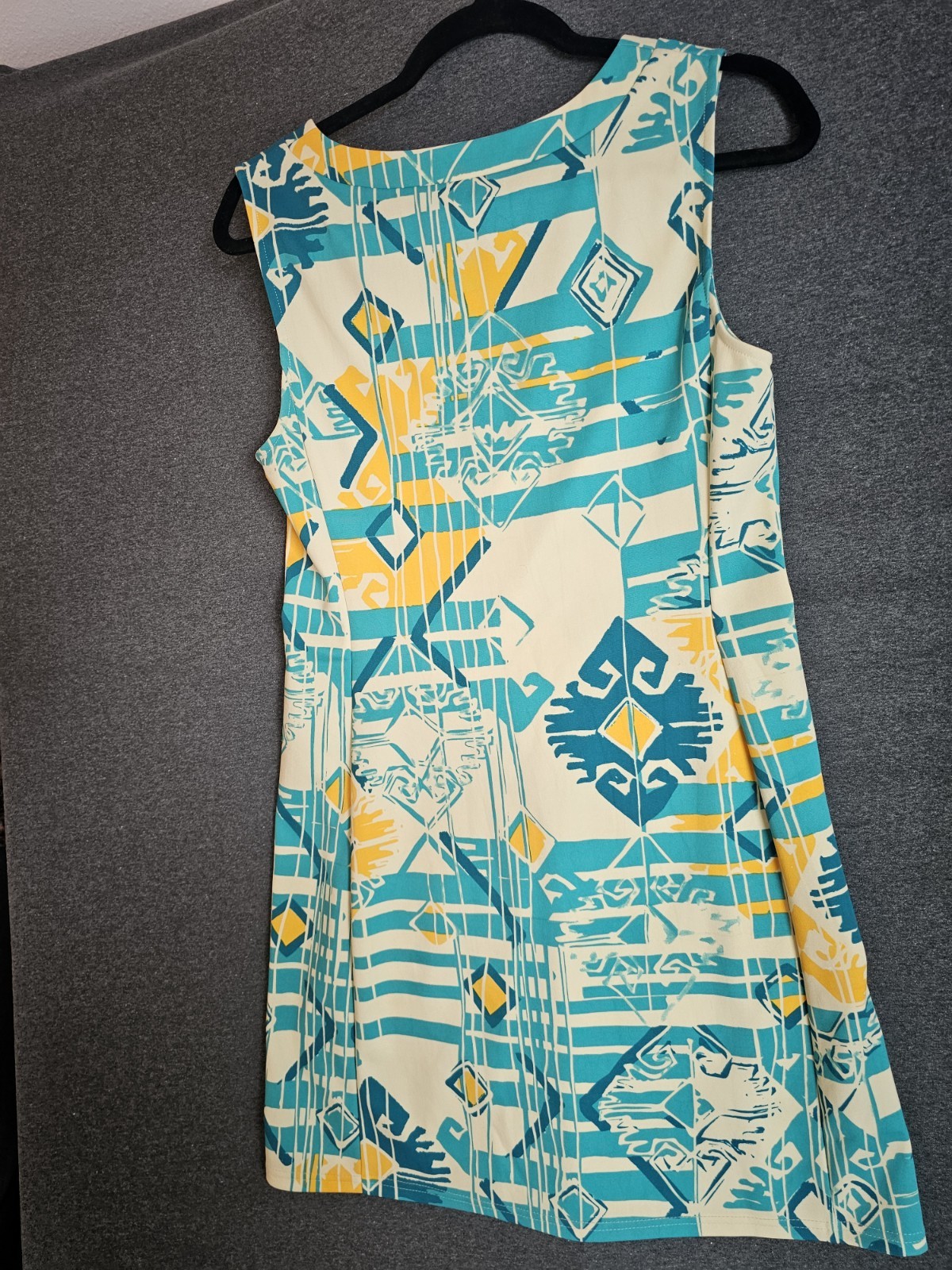 Aryeh Blue White Yellow Geometric Shift Dress V-Neck Sleeveless Knee S