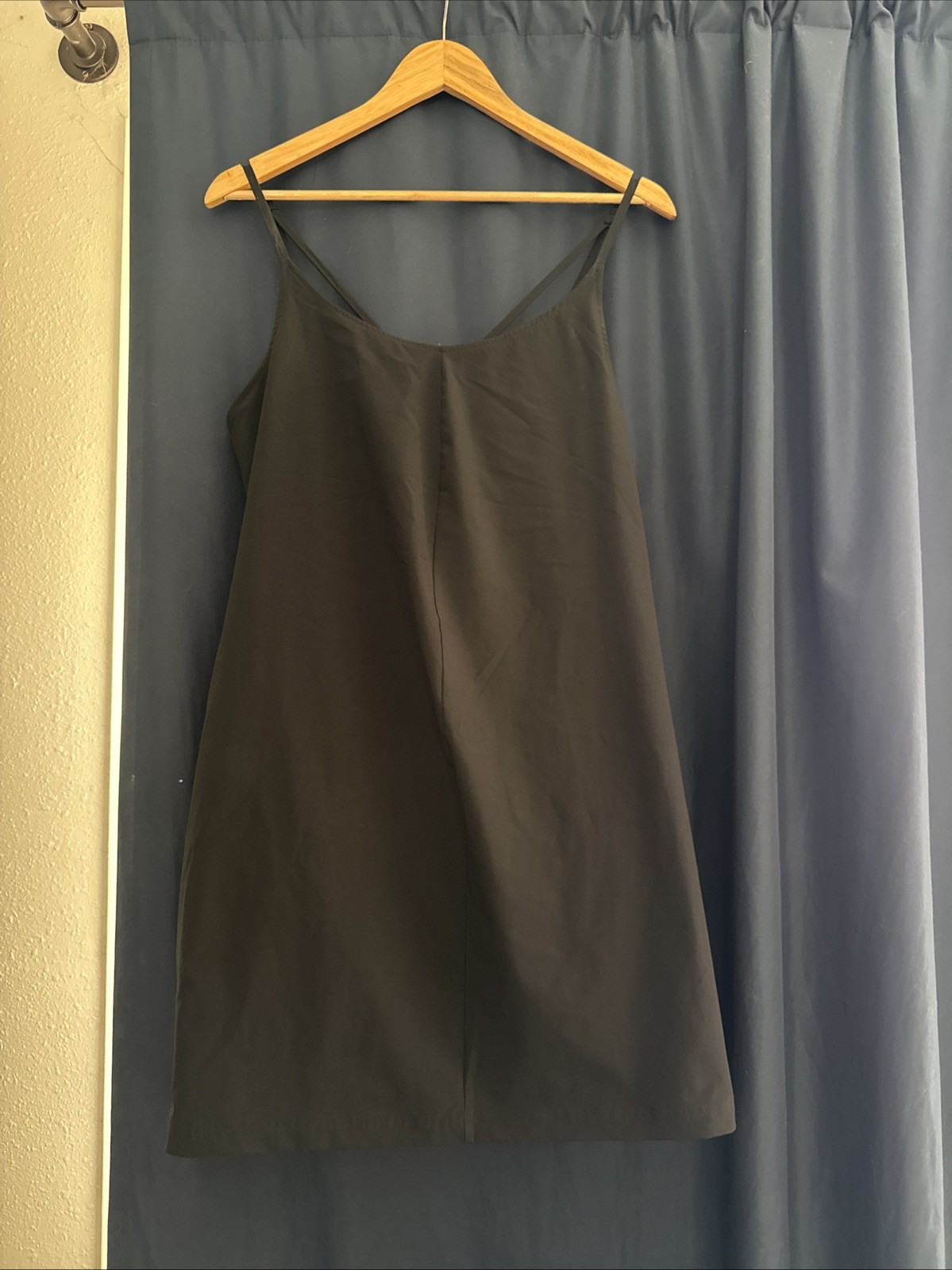 Columbia Omni-Wick Women’s Medium Black Athletic Dress Workout Activewear