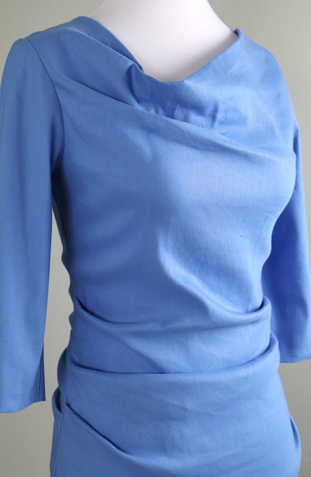 SARA CAMPBELL NWT $258 Solid Blue Limited Edition Pin Tuck Wiggle Dress Size 6