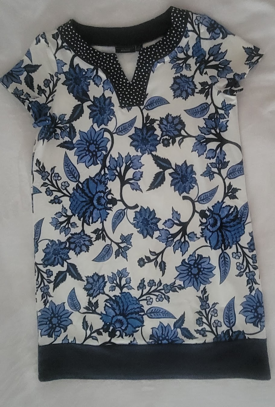 Susan Graver Dress French Terry Knit V-Neck Blue Floral Short Sleeve Medium