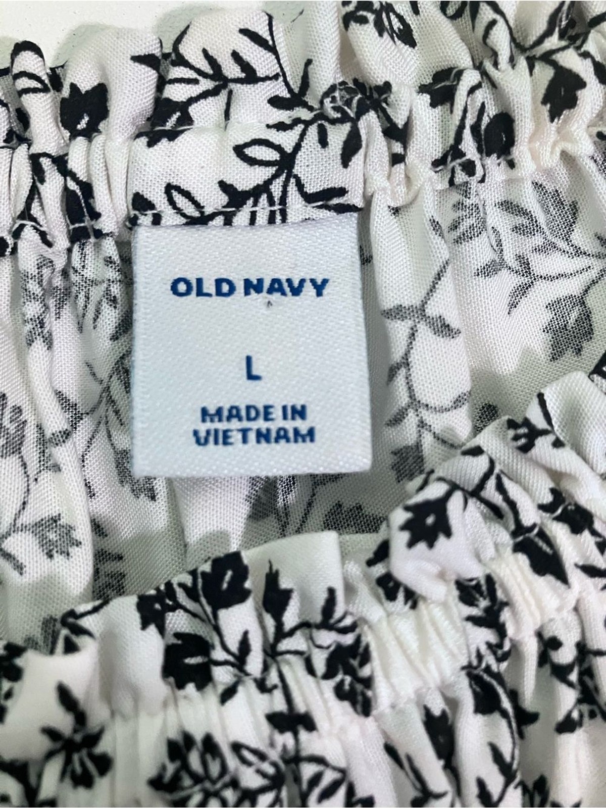 Old Navy Maxi Dress Whit with Black Floral print Size Large