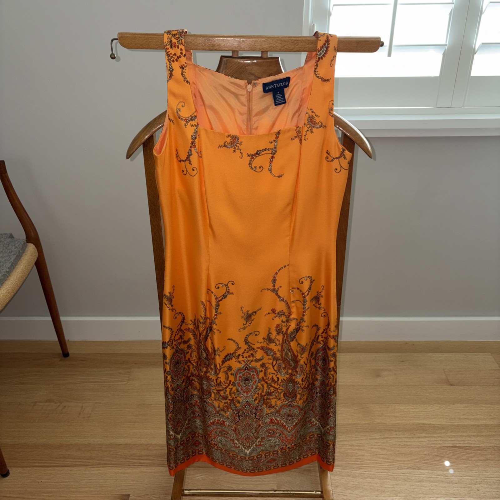 Ann Taylor Women’s silk Orange Scarf Print Sheath Dress Size 2
