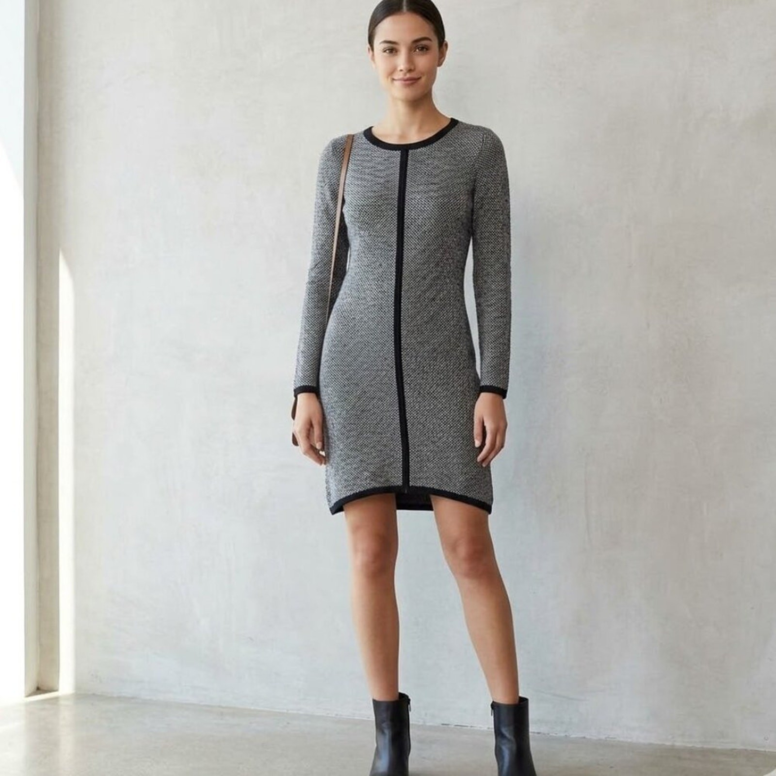 Cynthia Rowley 100% Extrafine Merino Wool Monochrome Long Sleeve Dress Size S