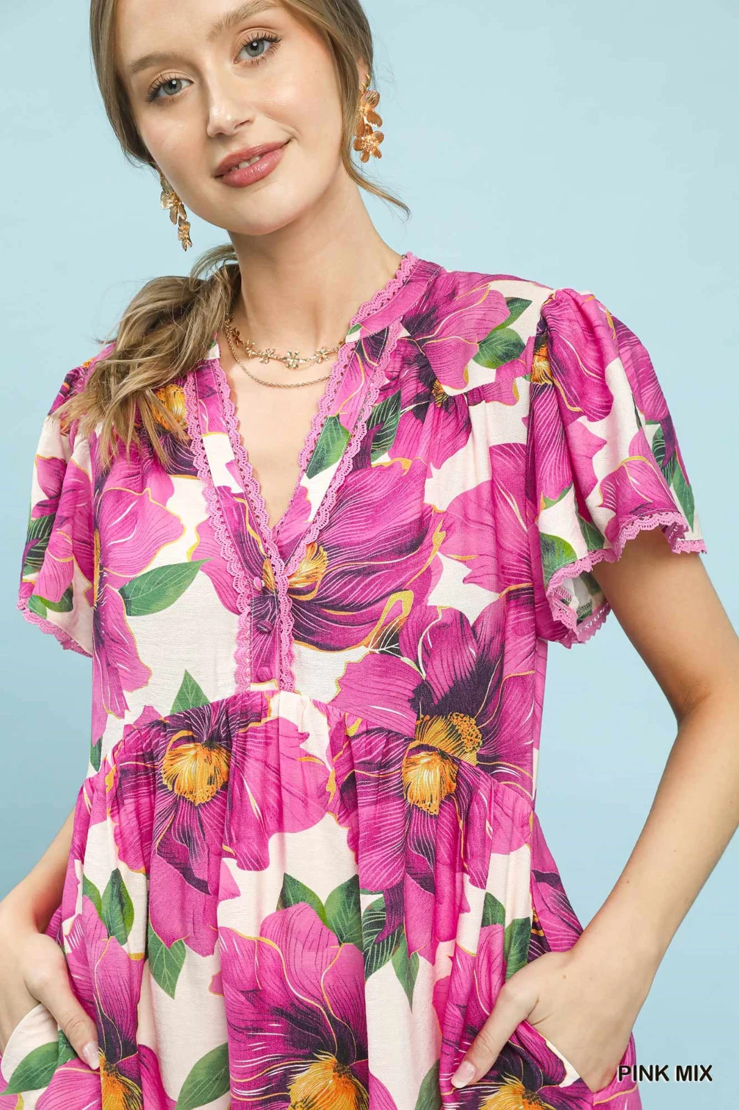 Umgee Tropical Floral V-Neck Flutter Sleeve Tiered Midi Dress – Pink Mix – Small