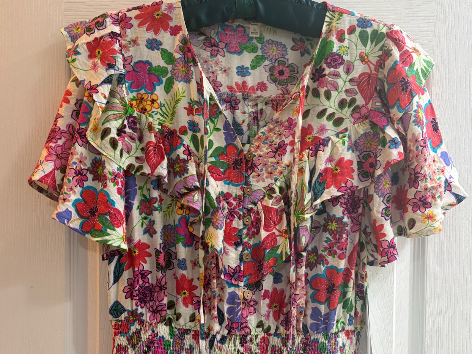 New Easel Boho Floral Button Front Tiered Ruffled Bottom Smocked Dress Small