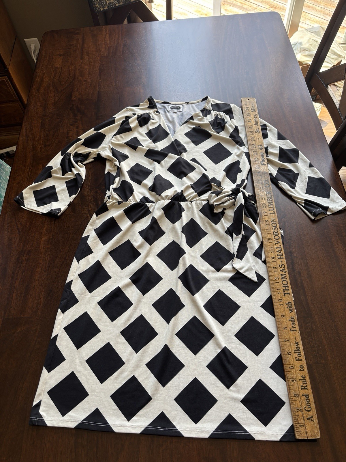 Mud Pie Geometric Wrap Dress V-Neck Jersey Stretch 3/4 Sleeve L Black/White
