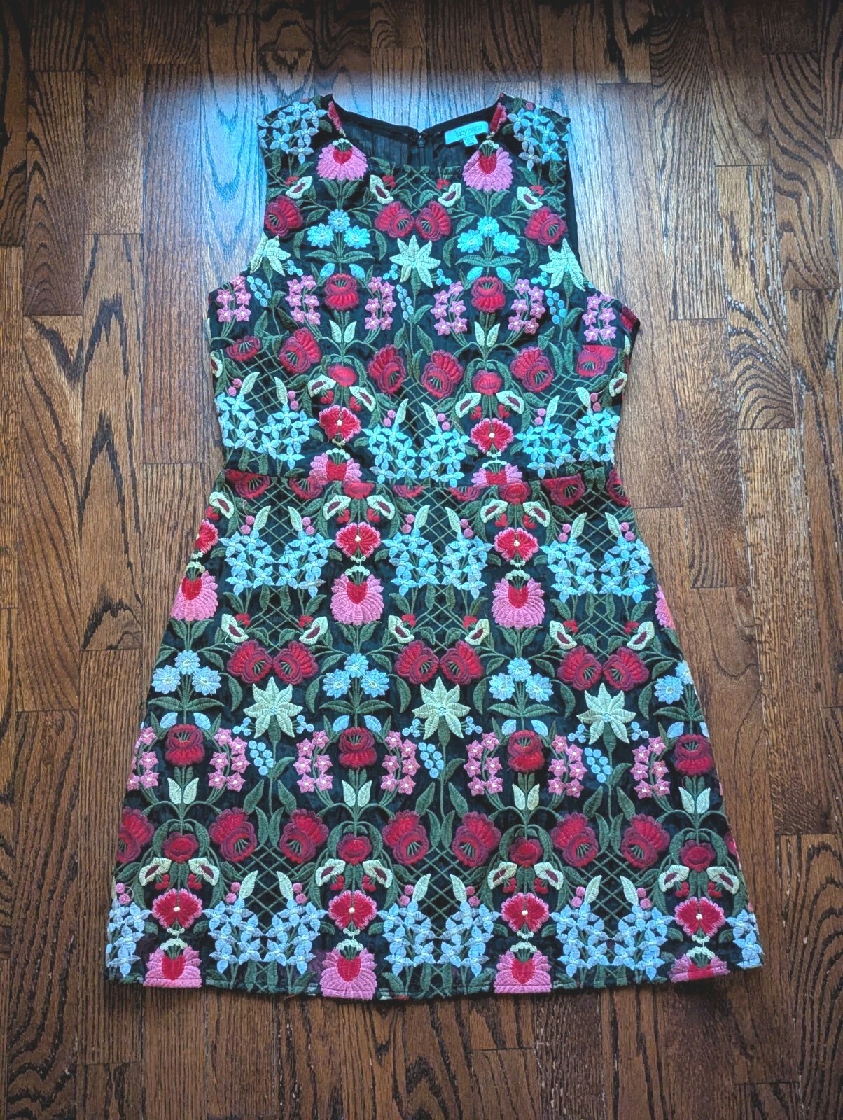 NEW Lucy Paris Womens M Black Embroidered Mesh Tapestry Red Pink Floral Dress
