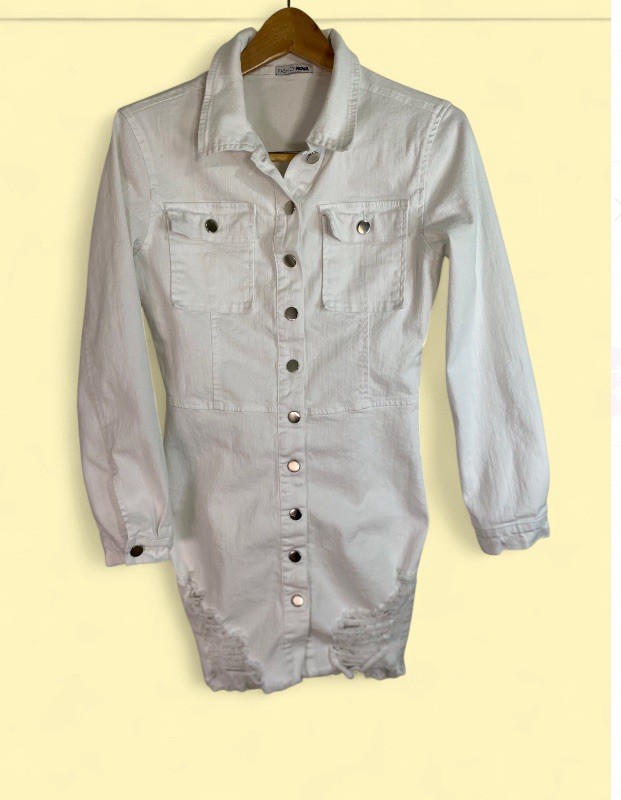 Women’s Sz M White Denim Stretch Shirt Dress Long Sleeve Button Front Distressed