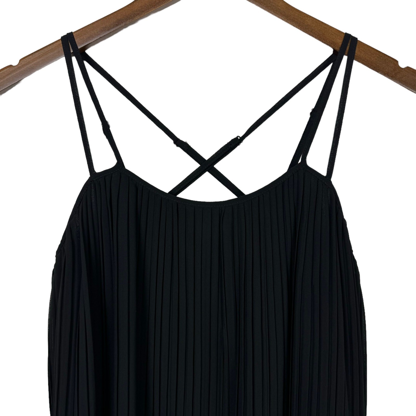 BCBGeneration NWT XS Black Accordion Pleated Adjustable Strap Mini Swing Dress