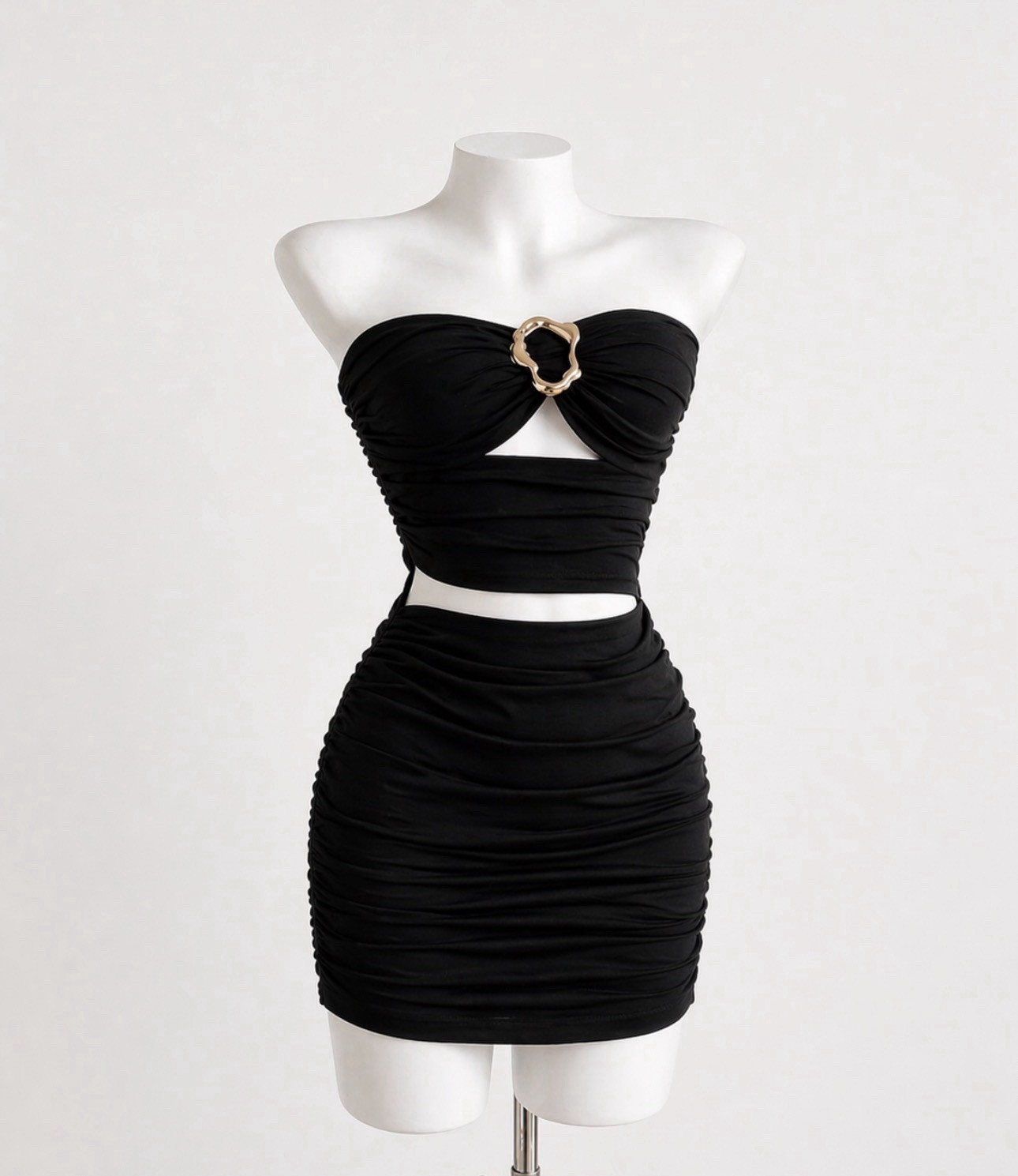 Black Strapless Bodycon Mini Dress Womens Size Small Ruched Club Party
