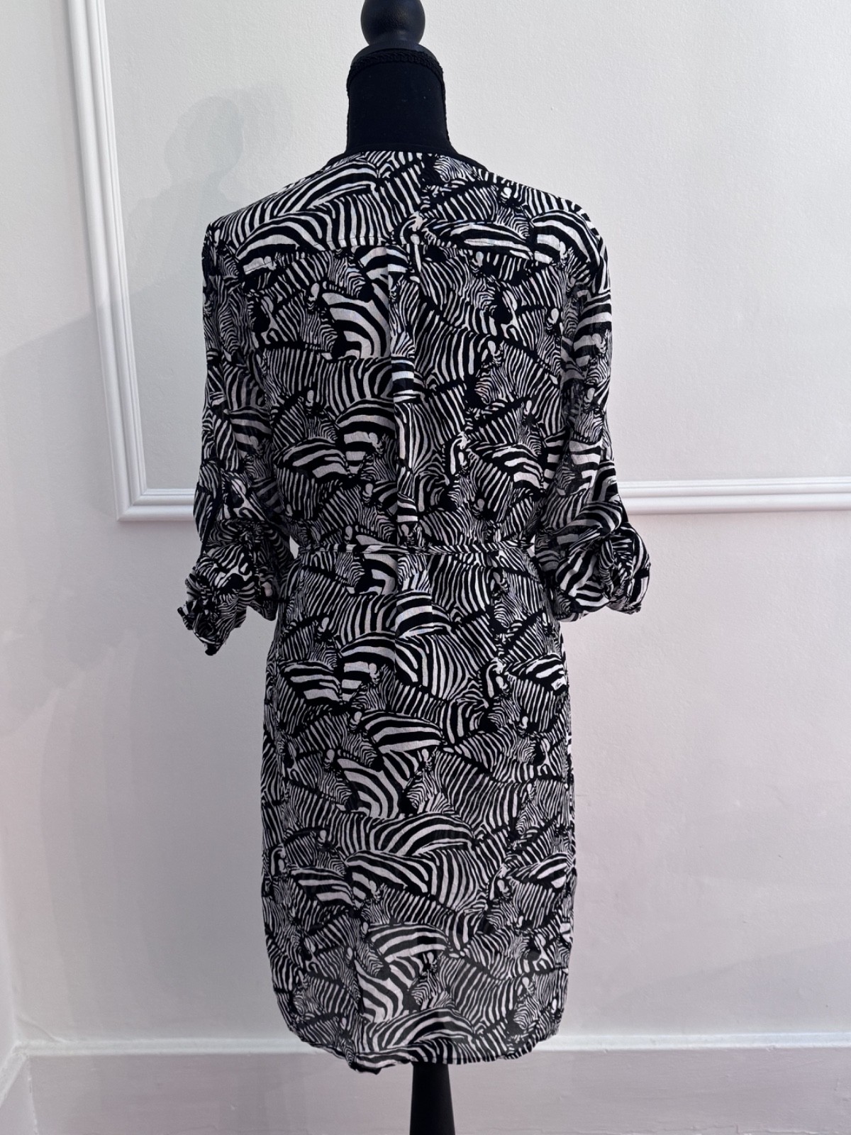 Trina Turk Size 6 Black White Zebra Print 100% Linen Midi Dress Belt Made USA