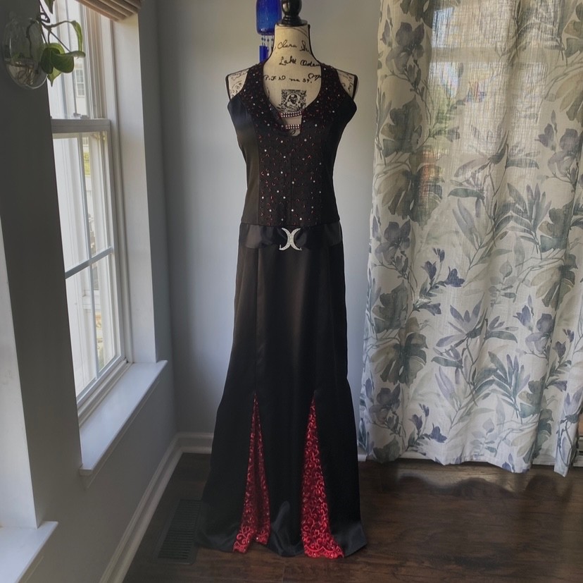 Y2K Gothic Grunge Black Red Vampy Formal Gown Prom Beaded Sequin Dress Size 10