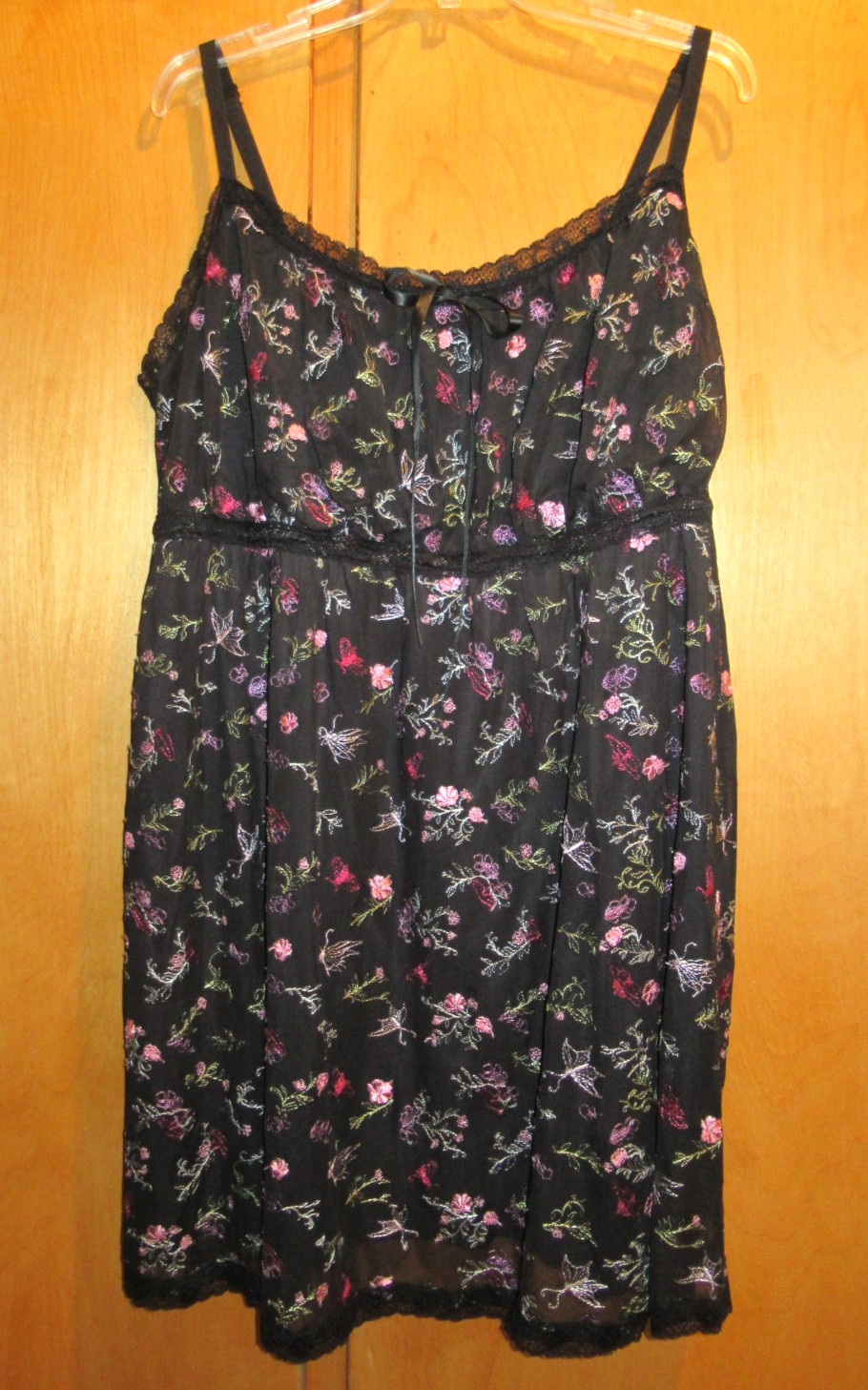 Hot Topic Thorn & Fable Plus 2/2X Black Floral Embroidery Slip Dress Pockets