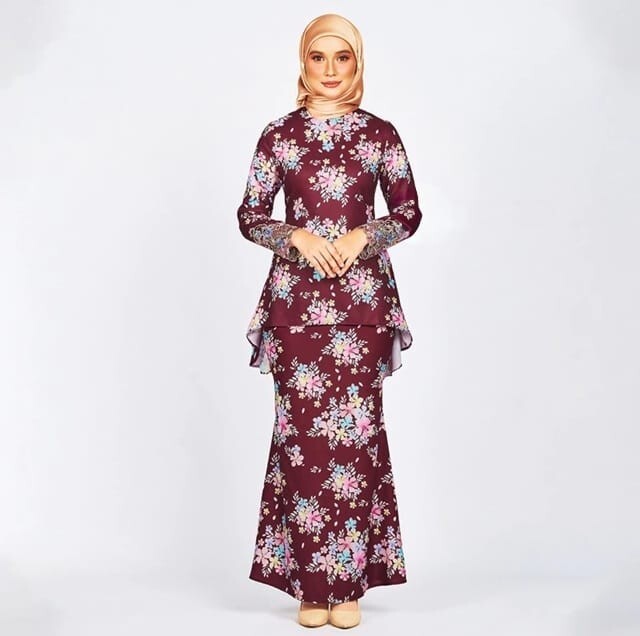 Baju Kurung Batik ‘Kebarung Style’ Modern L Size Dark Red Burgundy Embroidered