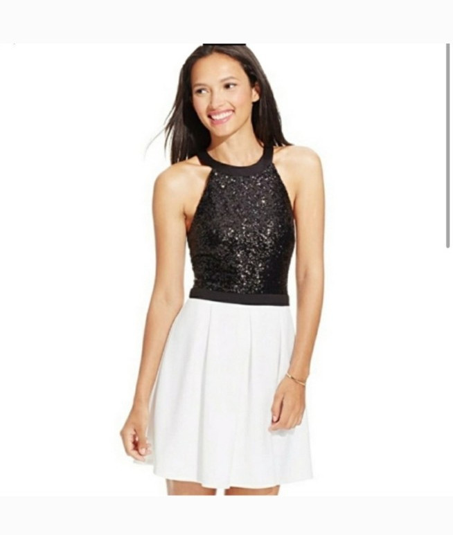 B. Darlin Black & White Sequined Silky Fit & Flare Mini Dress Women’s Size 11/12