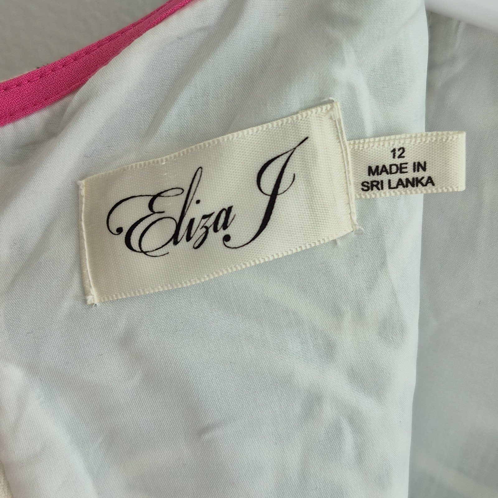 Eliza J green And Cream Shealth Circle Patterned Sleeveless Dress