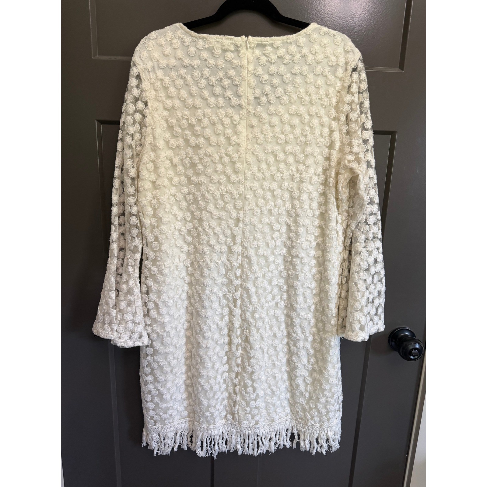 Indigo Soul White Floral Embroidered Mesh Bell Sleeve Fringe Shift Dress XL