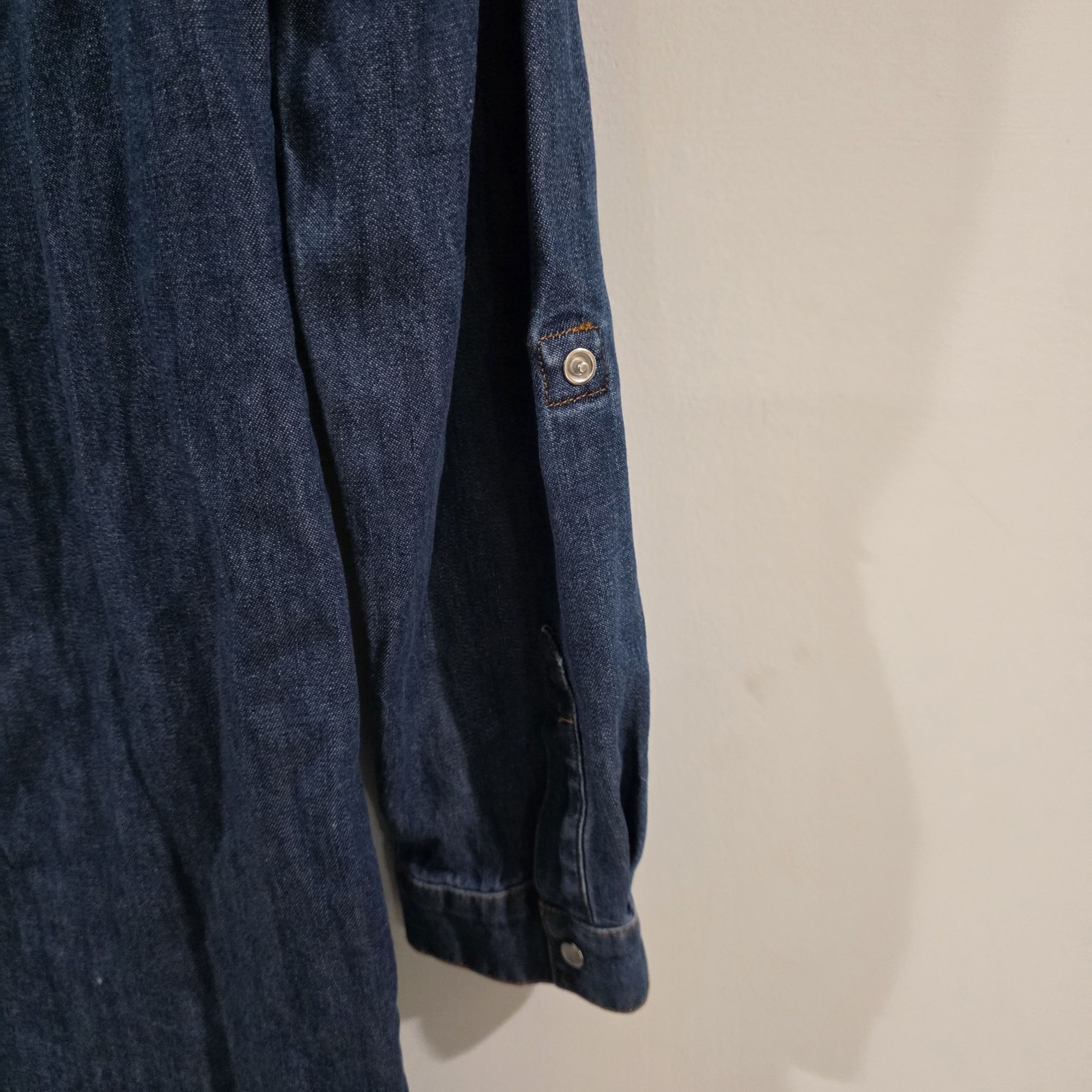 Womens Chambray Pearl Snap Mini Shirt Dress Size 10 Blue Cowgirl Roll Tab Sleeve