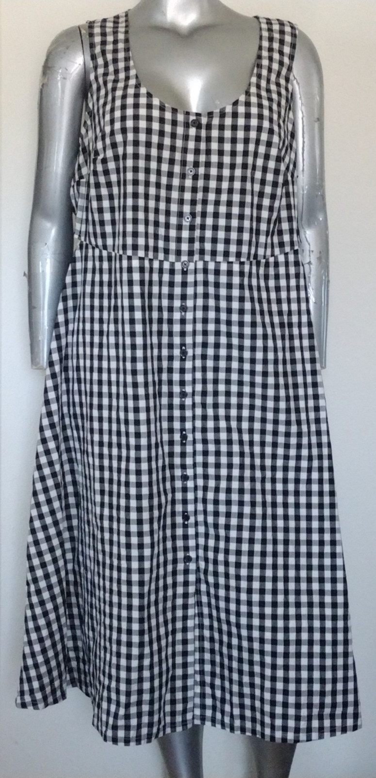 Who What Wear CUT OUT WAIST GINGHAM DRESS Size 2X A~LINE Sleeveless Buttons down