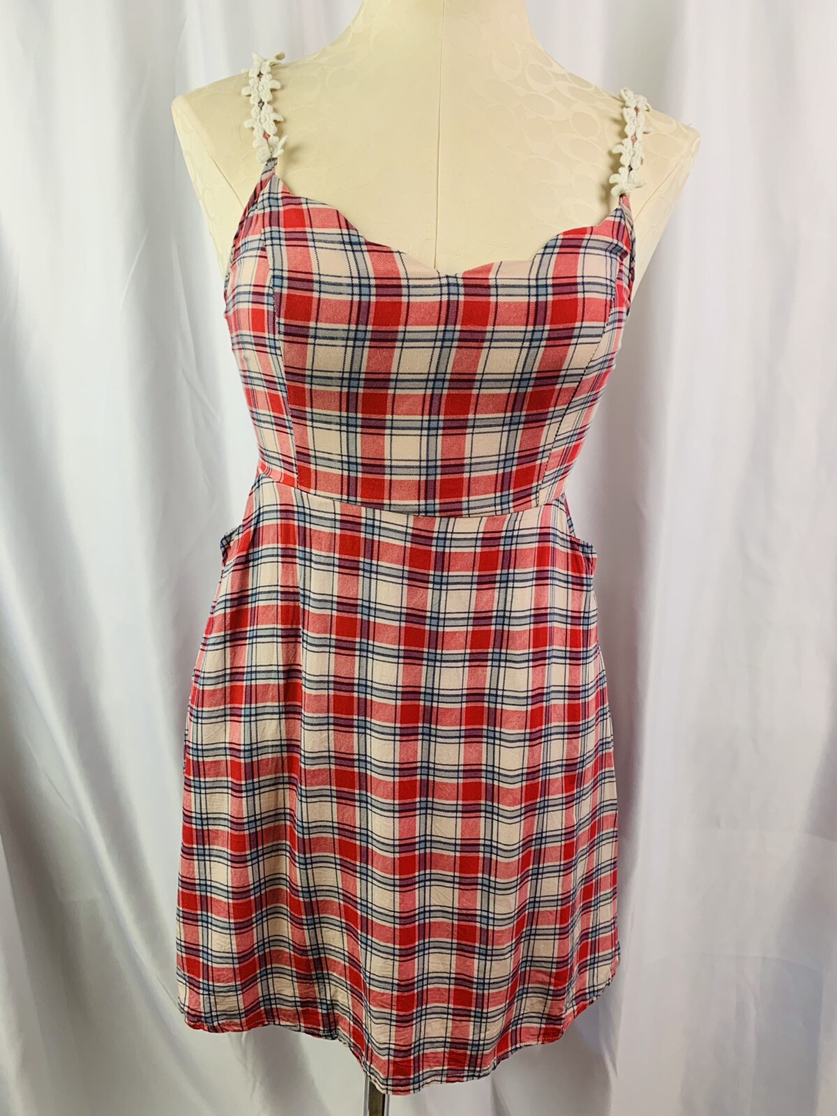 Small Alythea Junior Women’s Red Plaid Dress Pockets Open Back Lined