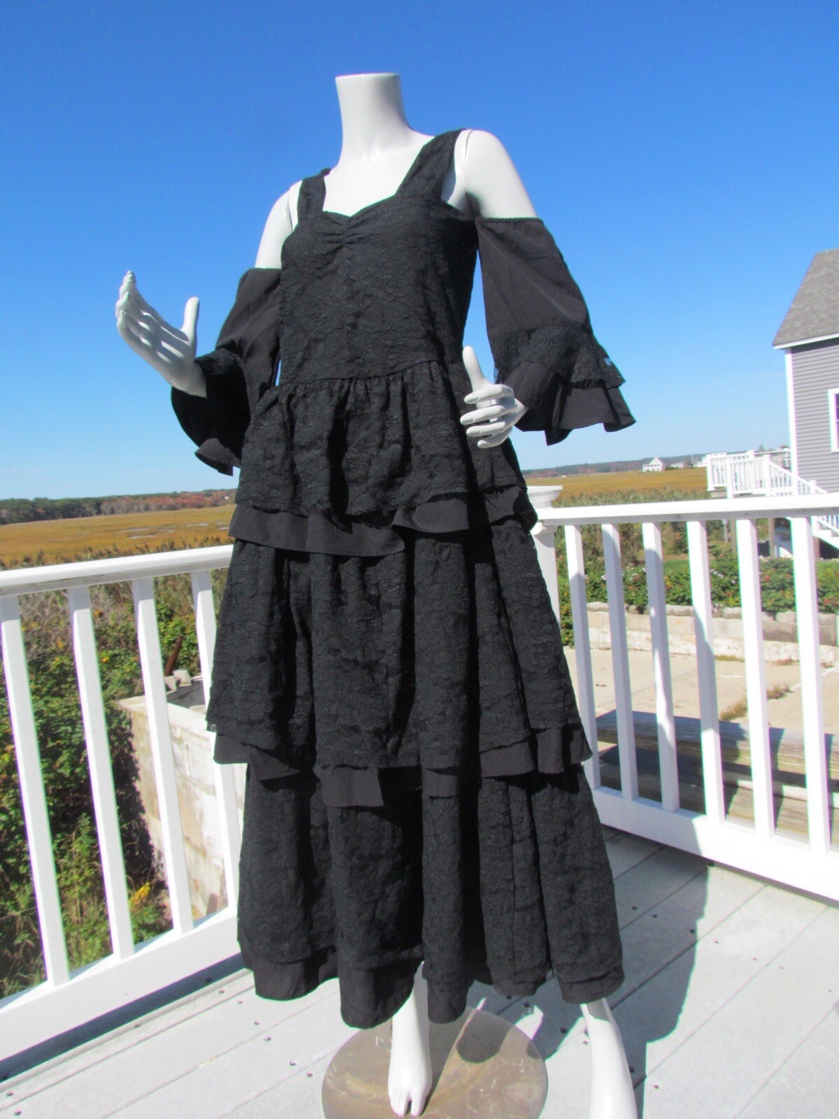 NEW M Pyramid Collection dress black lace wench Ren fair costume gothic sexy hot