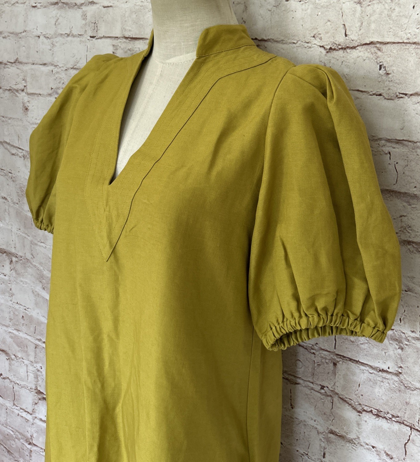 Emily McCarthy Hampton Mini Dress Rayon Linen Blend Size S Golden Olive